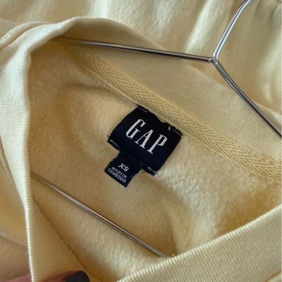 GAP butter yellow fleece sweat set - Picture 6 of 8